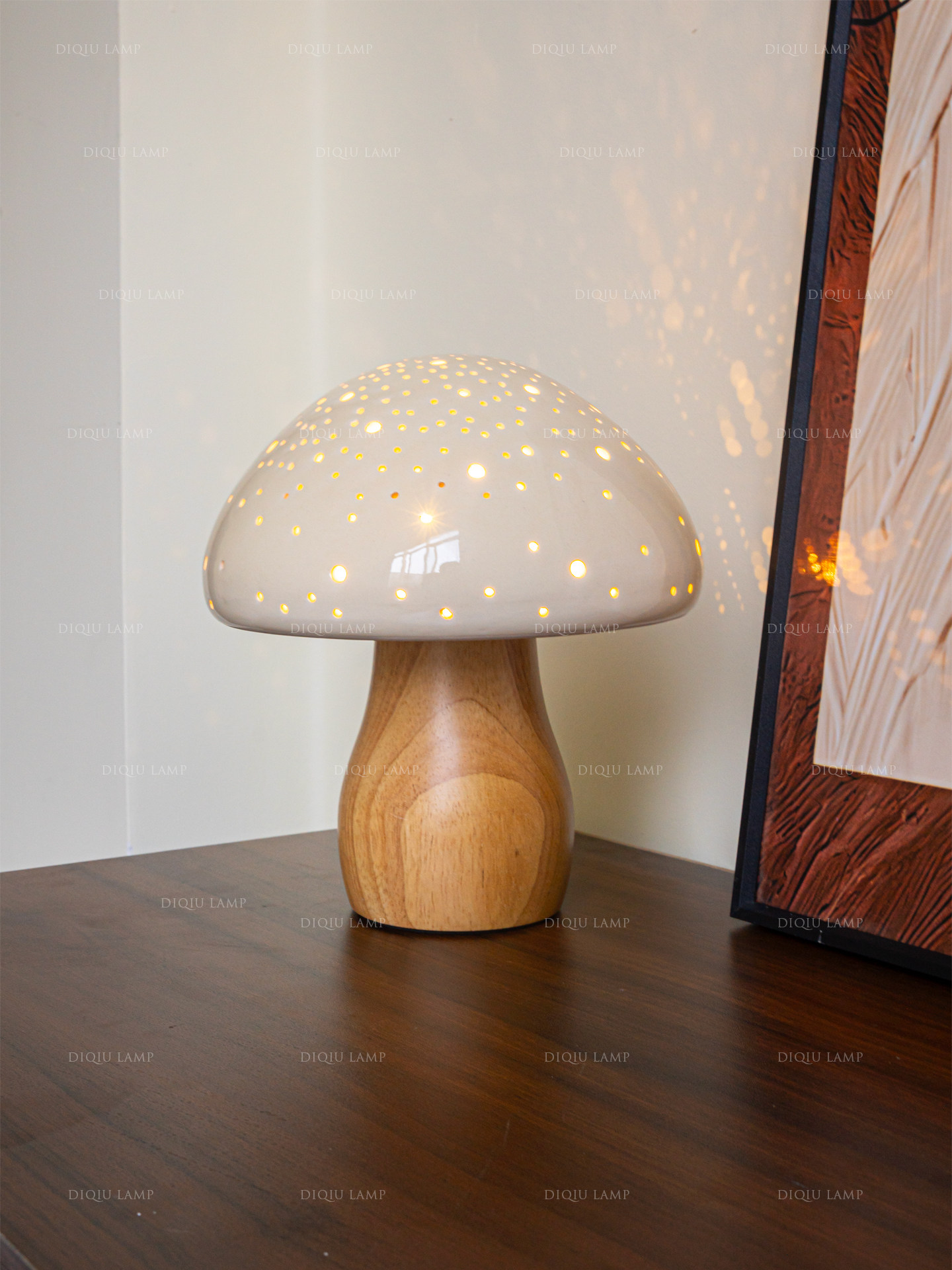 Mushroom Table Lamp - Medieval style mushroom ceramic table lamp