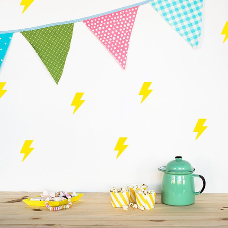 Tiny lightnings pattern wall d - Lighting Mcqueen Decor recensie en prijs