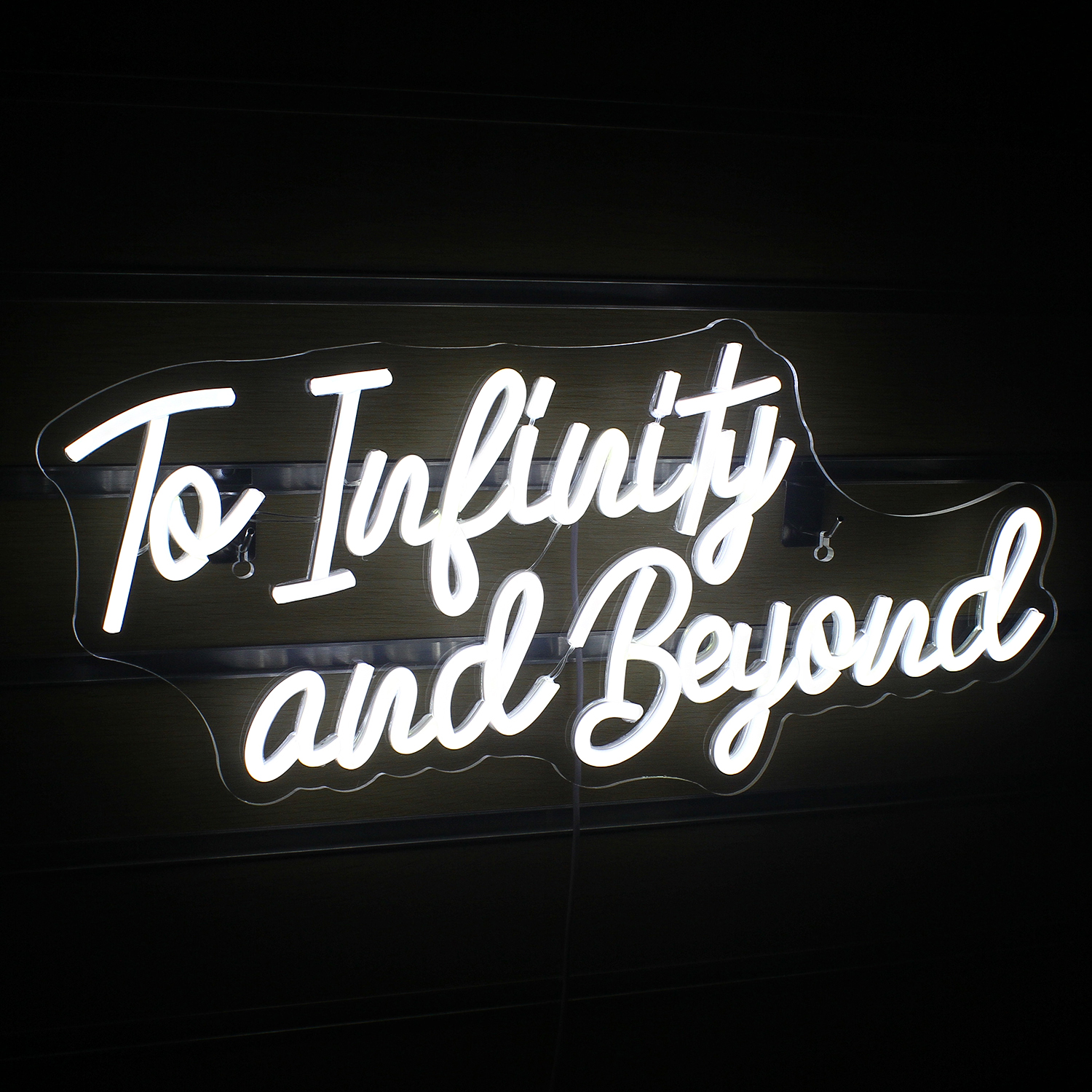 To Infinity and Beyond Led Neo - Lighting Decor And Beyond recensie en prijs
